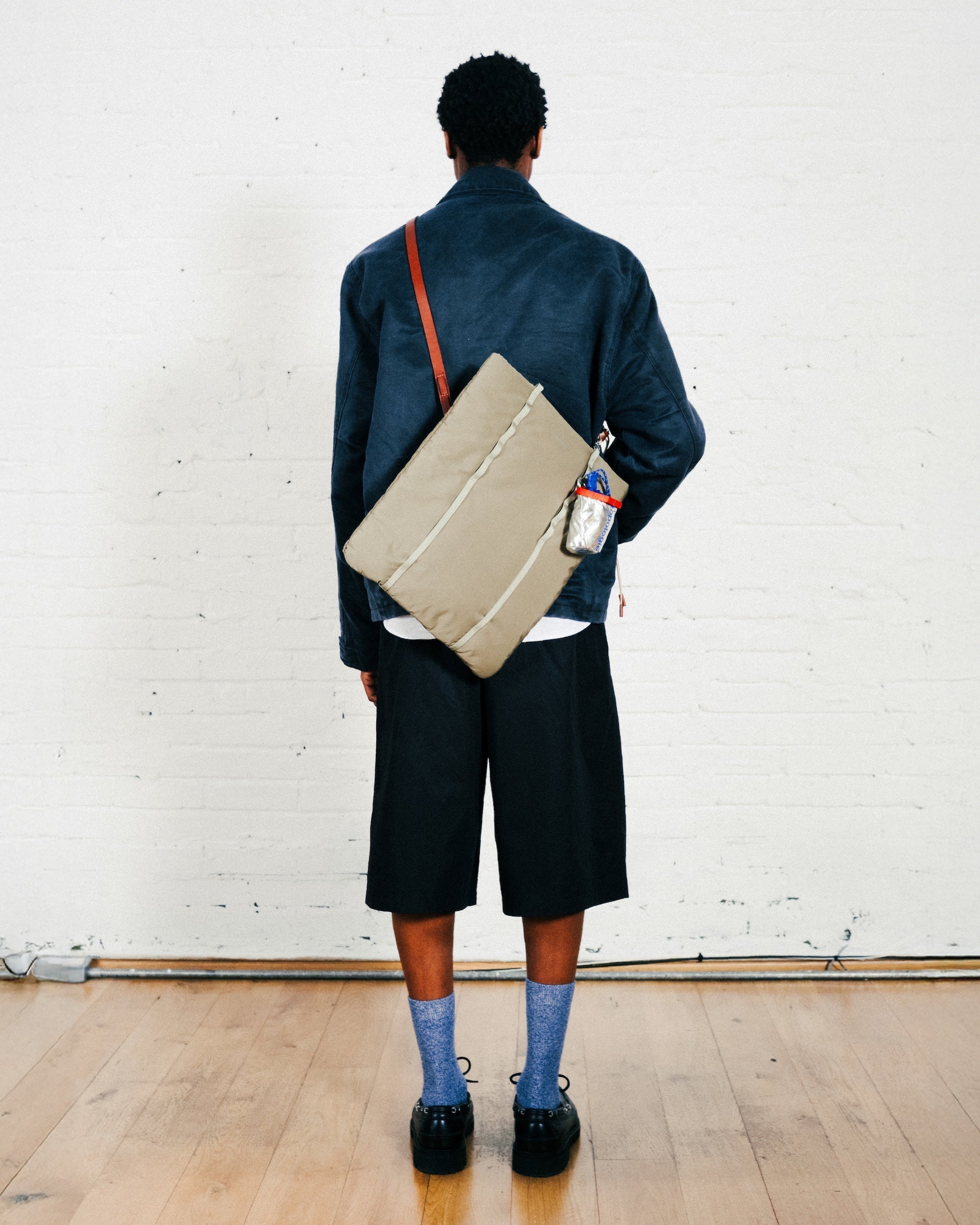 16인치 클라우드 쇼퍼백 16