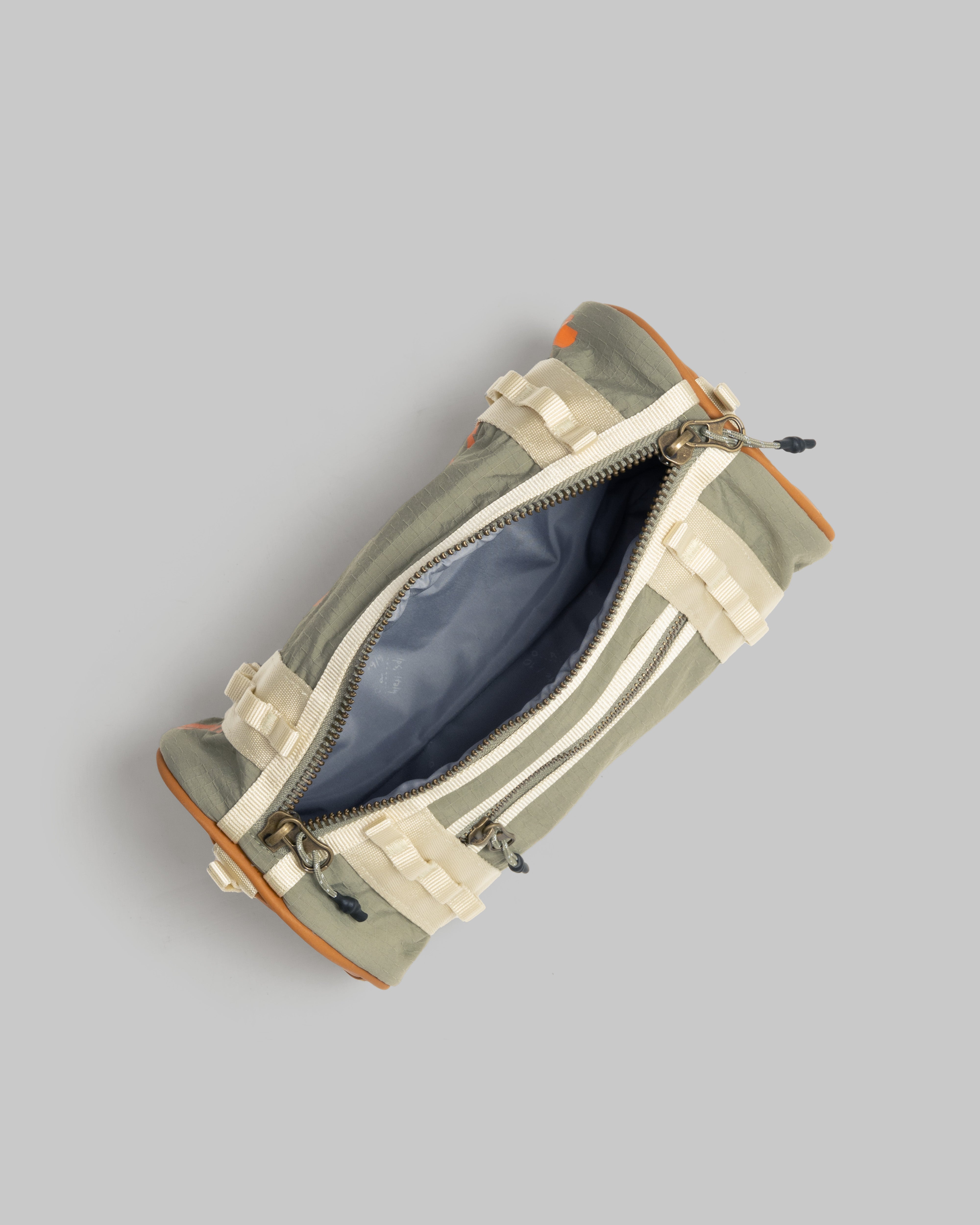 배럴 백 스몰 Barrel Bag Small