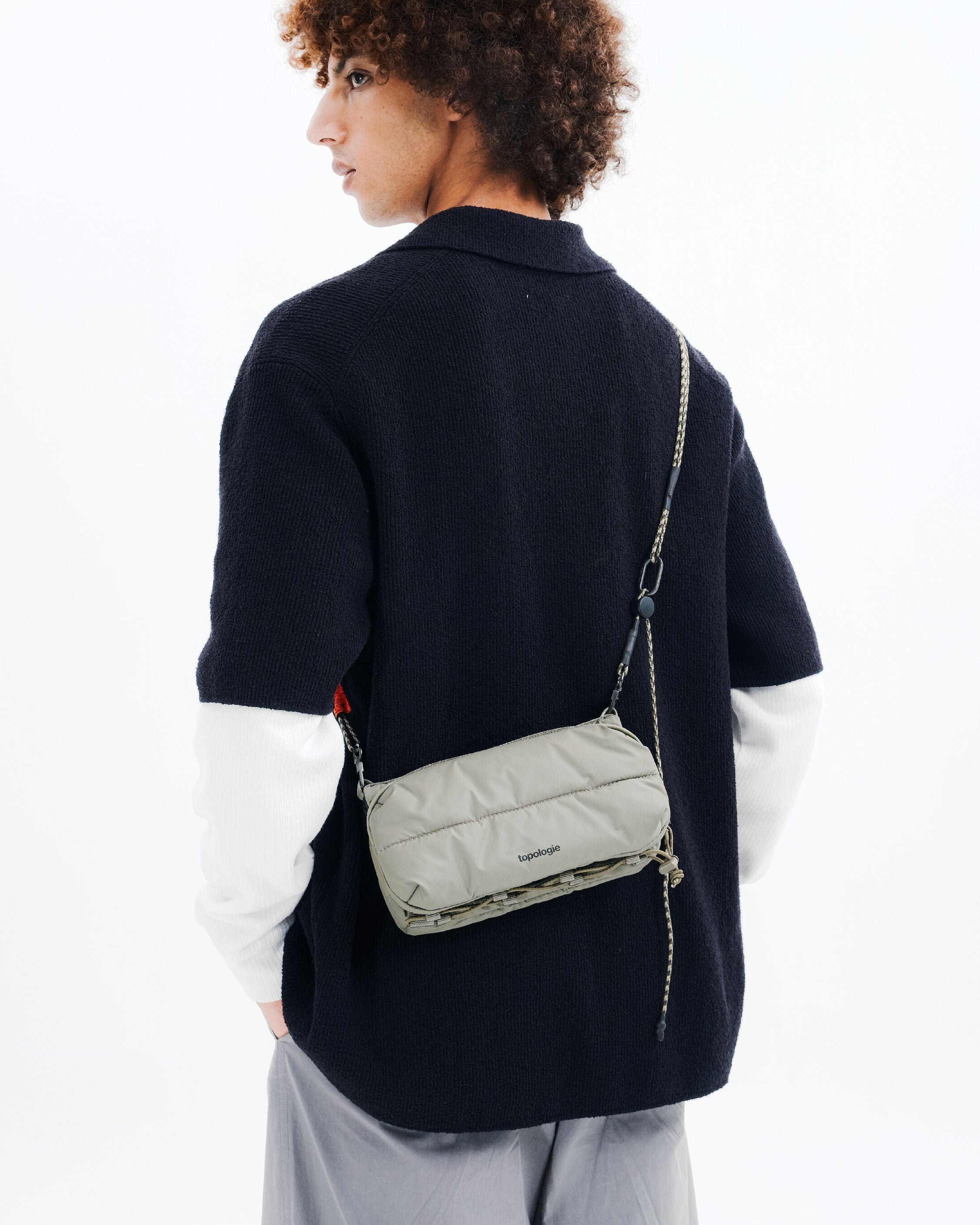 보틀 사코슈백 Bottle Sacoche / Chrome / 번지 손목 스트랩 Bungee Wrist Strap / Chrome (Synthetic Leather)
