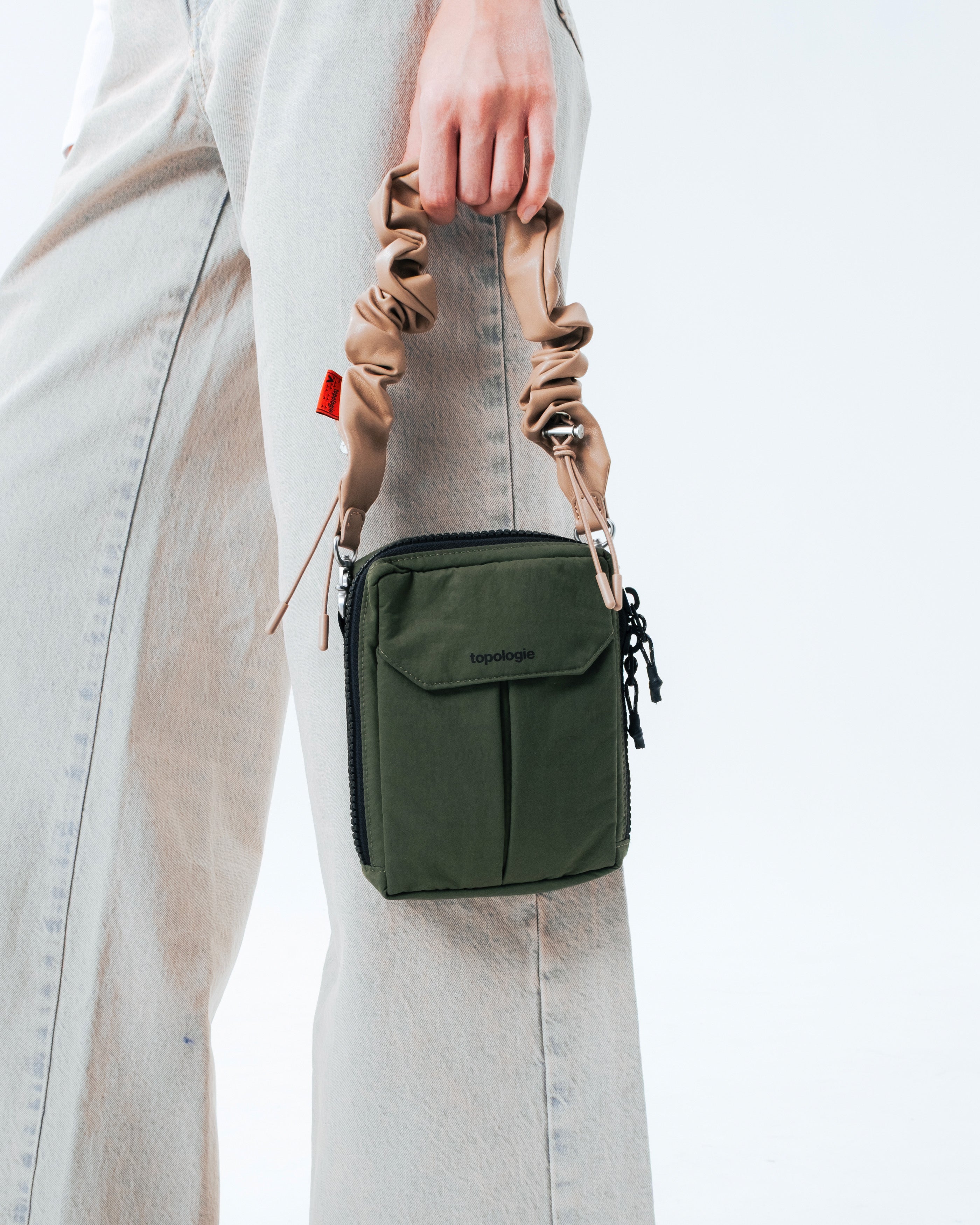 번지 손목 스트랩 Bungee Wrist Strap