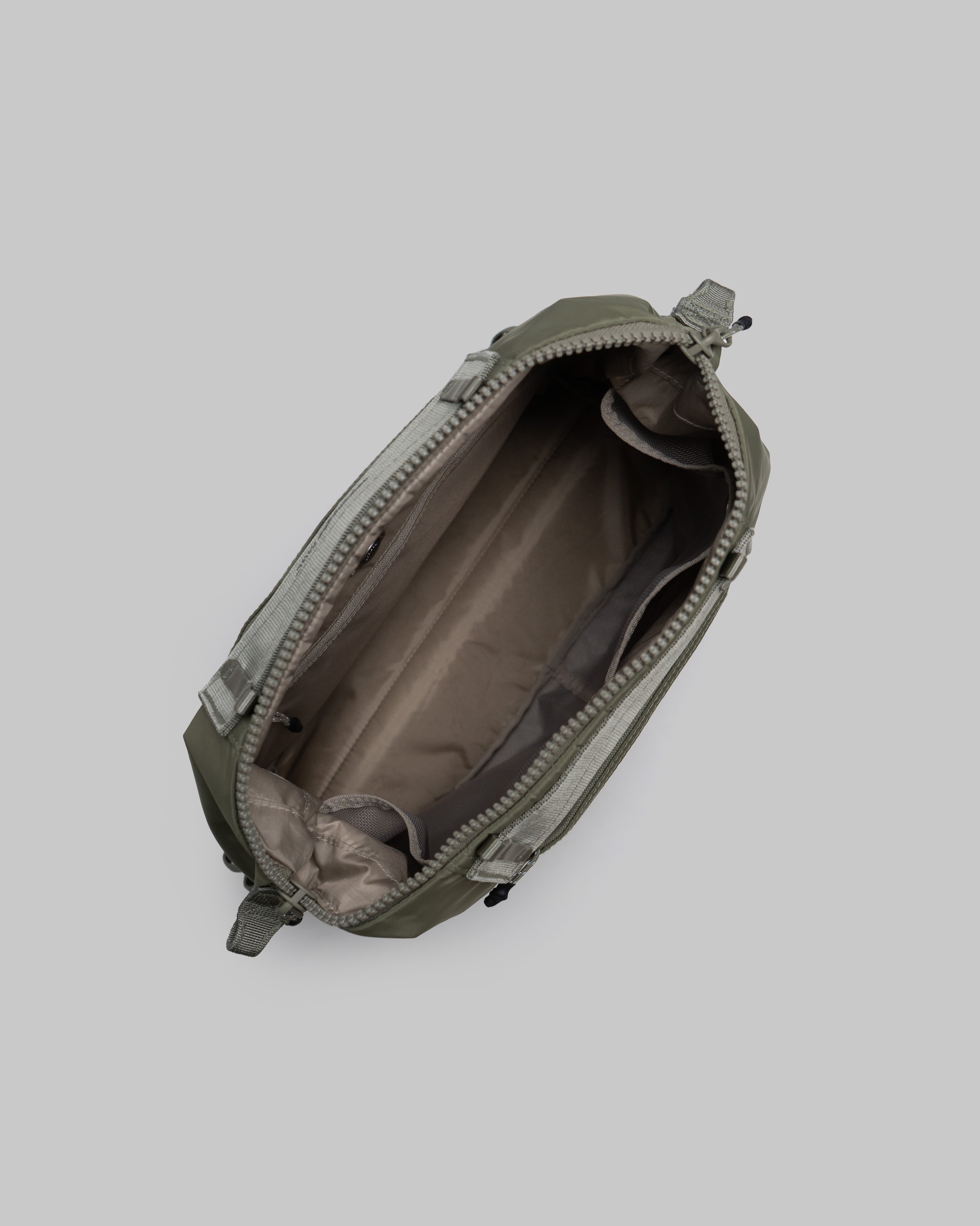 익스플로러 토트 미디움 Explorer Tote Medium