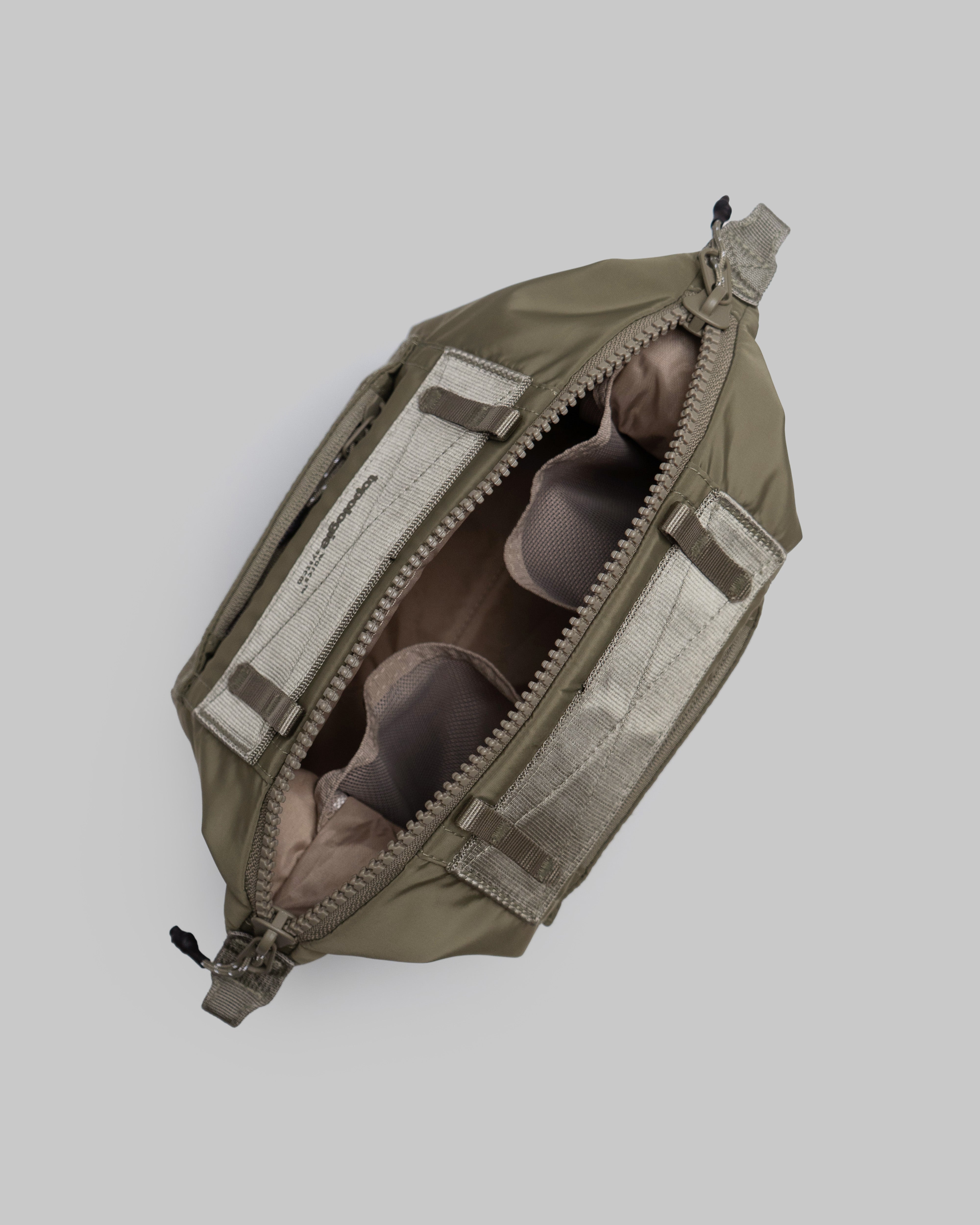익스플로러 토트 스몰 Explorer Tote Small