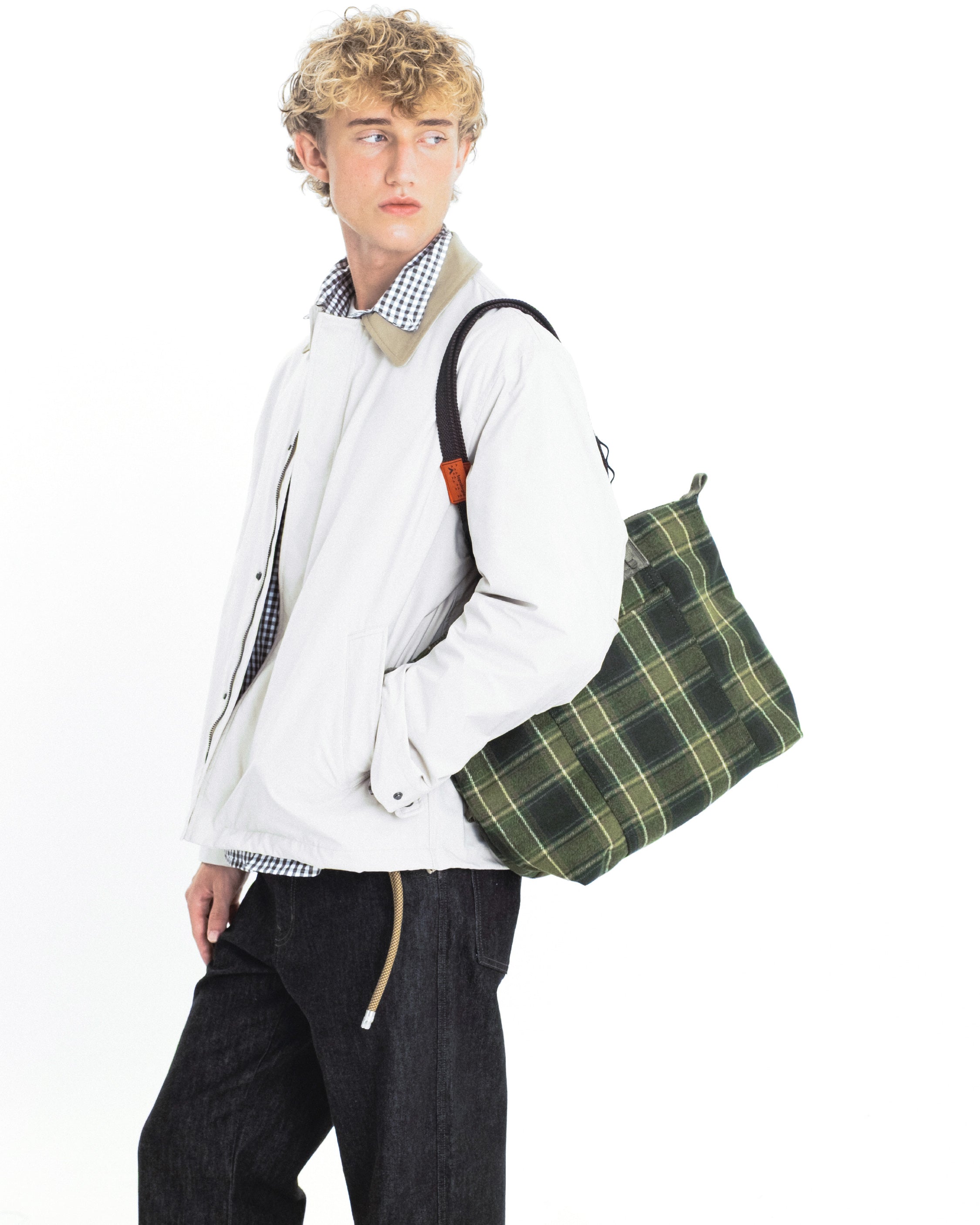 익스플로러 토트 미디움 Explorer Tote Medium