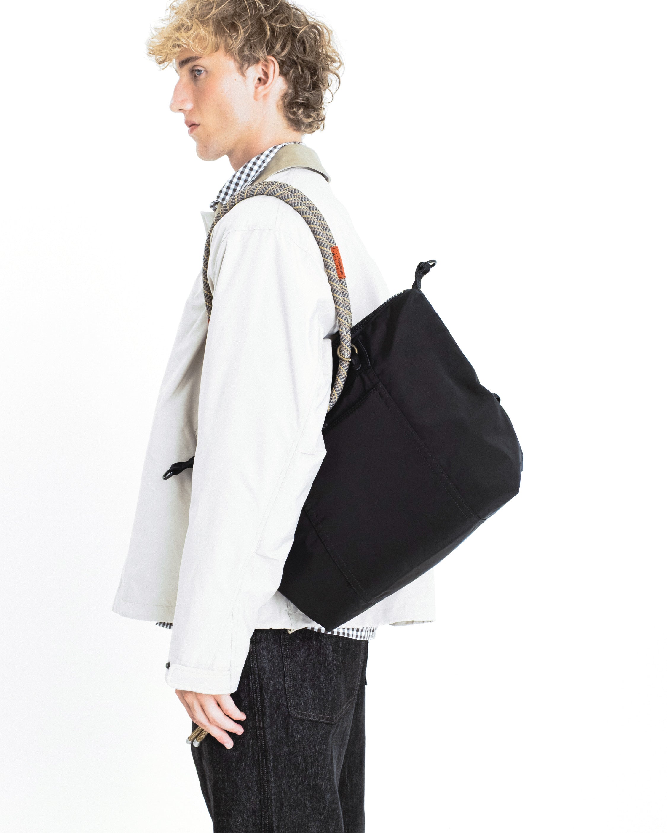 익스플로러 토트 미디움 Explorer Tote Medium