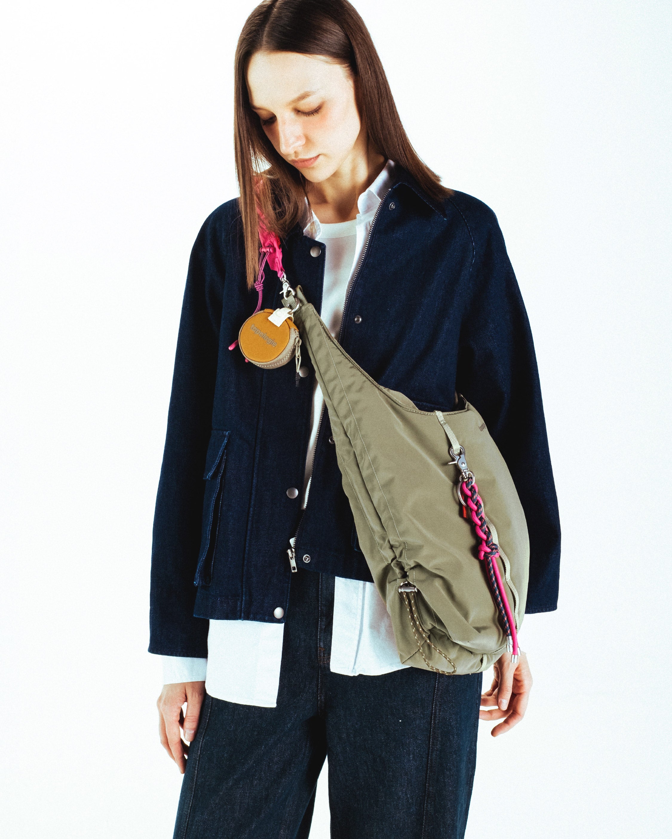 미니 배럴 파우치 Mini Barrel Pouch