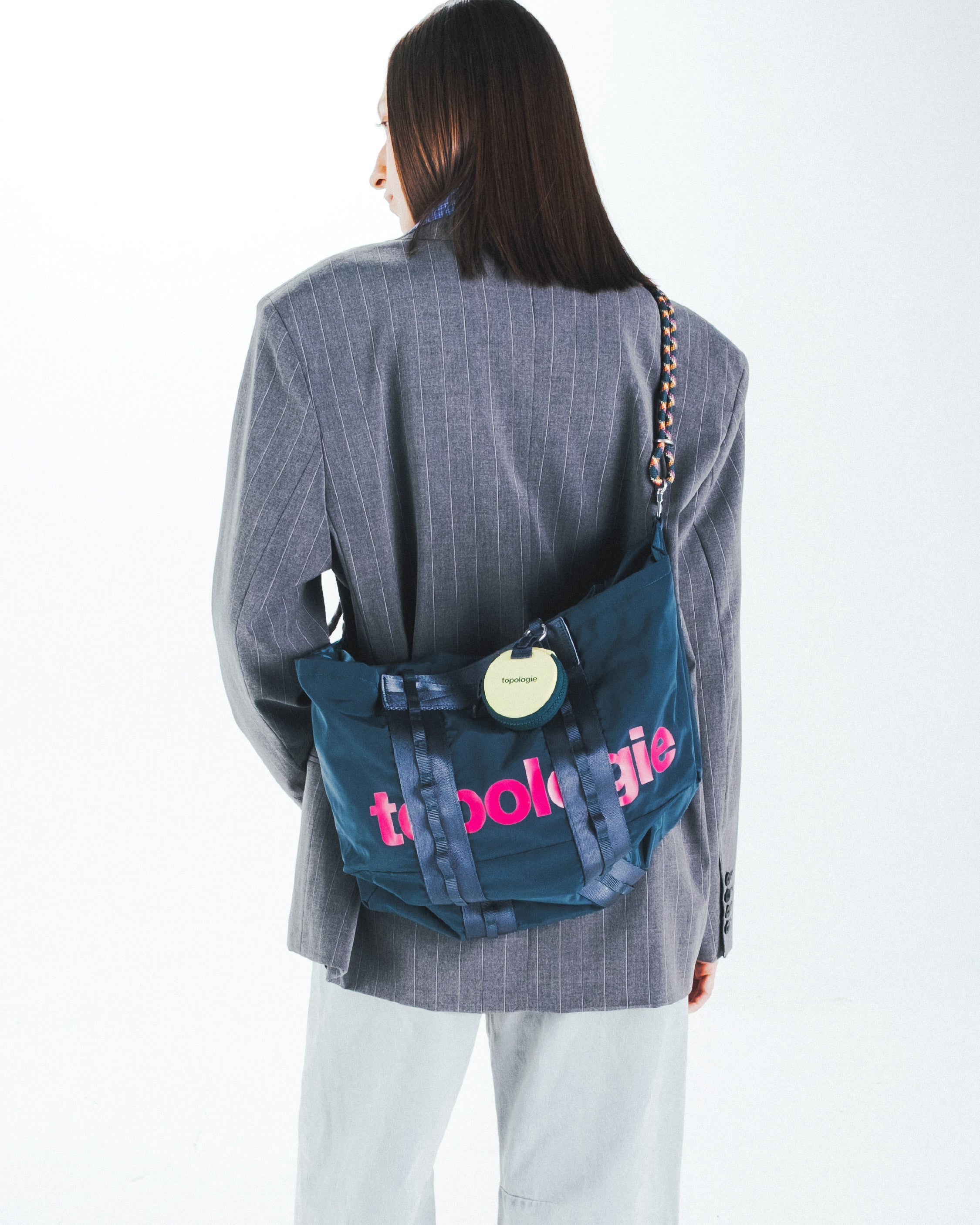 미니 배럴 파우치 Mini Barrel Pouch