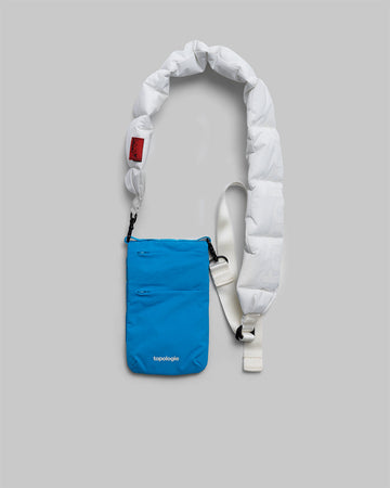 폰 사코슈백 Phone Sacoche / Atomic Blue / 푸퍼 스트랩 Puffer Strap / Marshmallow