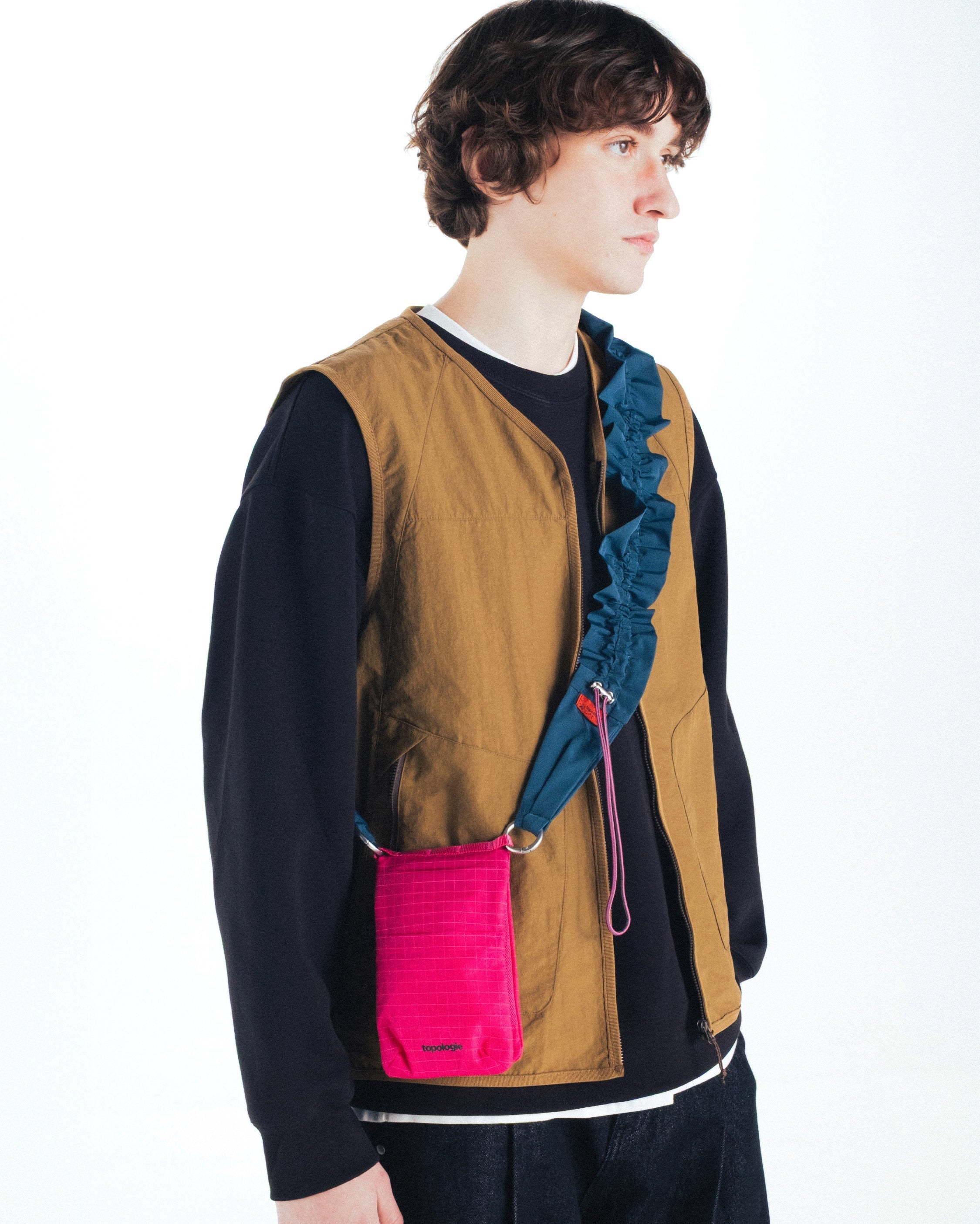 스크런치 포켓 슬링 Scrunchie Pocket Sling