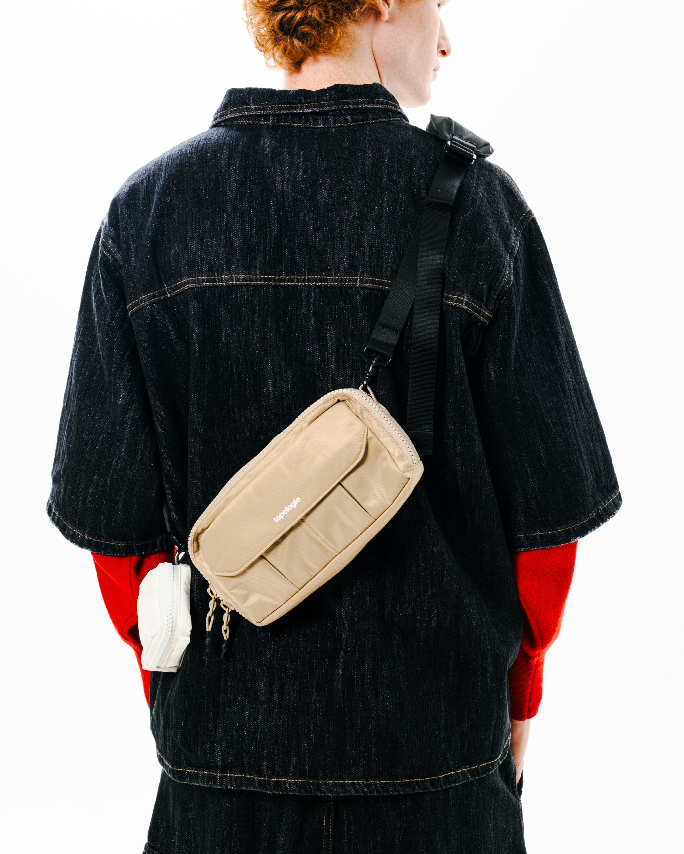 유틸리티 사코슈백 EW Utility Sacoche EW / Marshmallow / 번지 스트랩 Bungee Strap / Atomic Blue