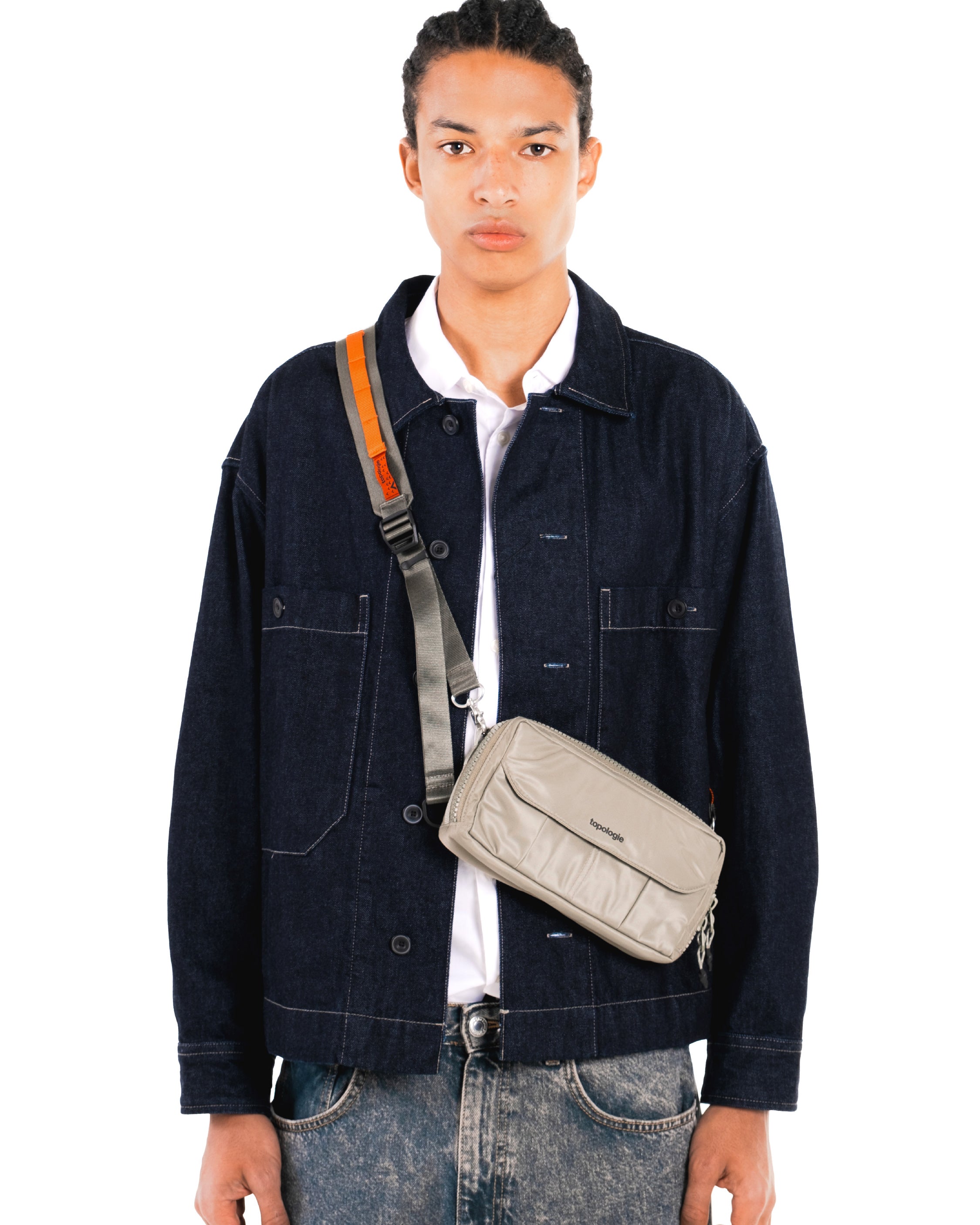 유틸리티 사코슈백 EW Utility Sacoche EW / Marshmallow / 번지 스트랩 Bungee Strap / Atomic Blue