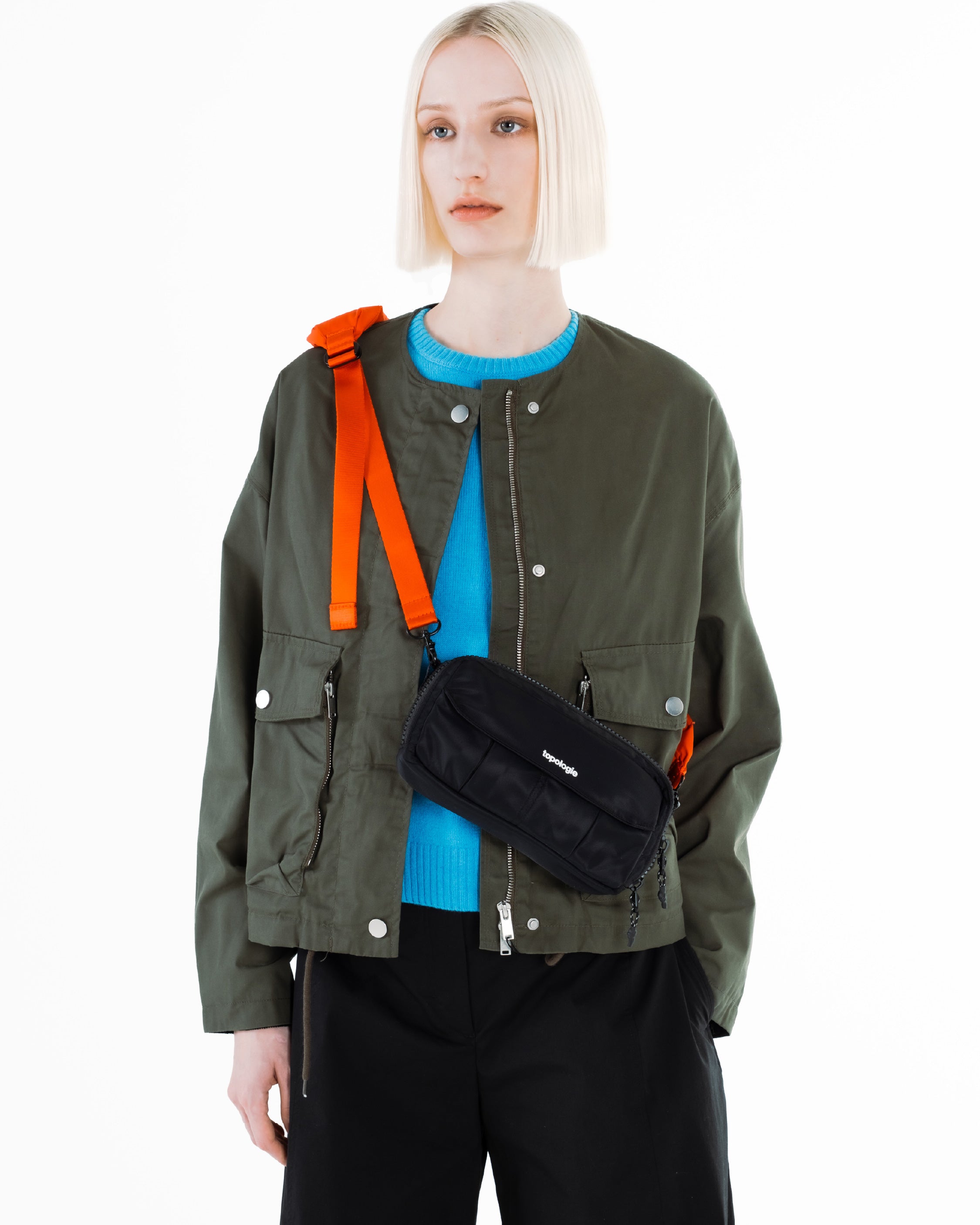 유틸리티 사코슈백 EW Utility Sacoche EW / Marshmallow / 번지 스트랩 Bungee Strap / Atomic Blue