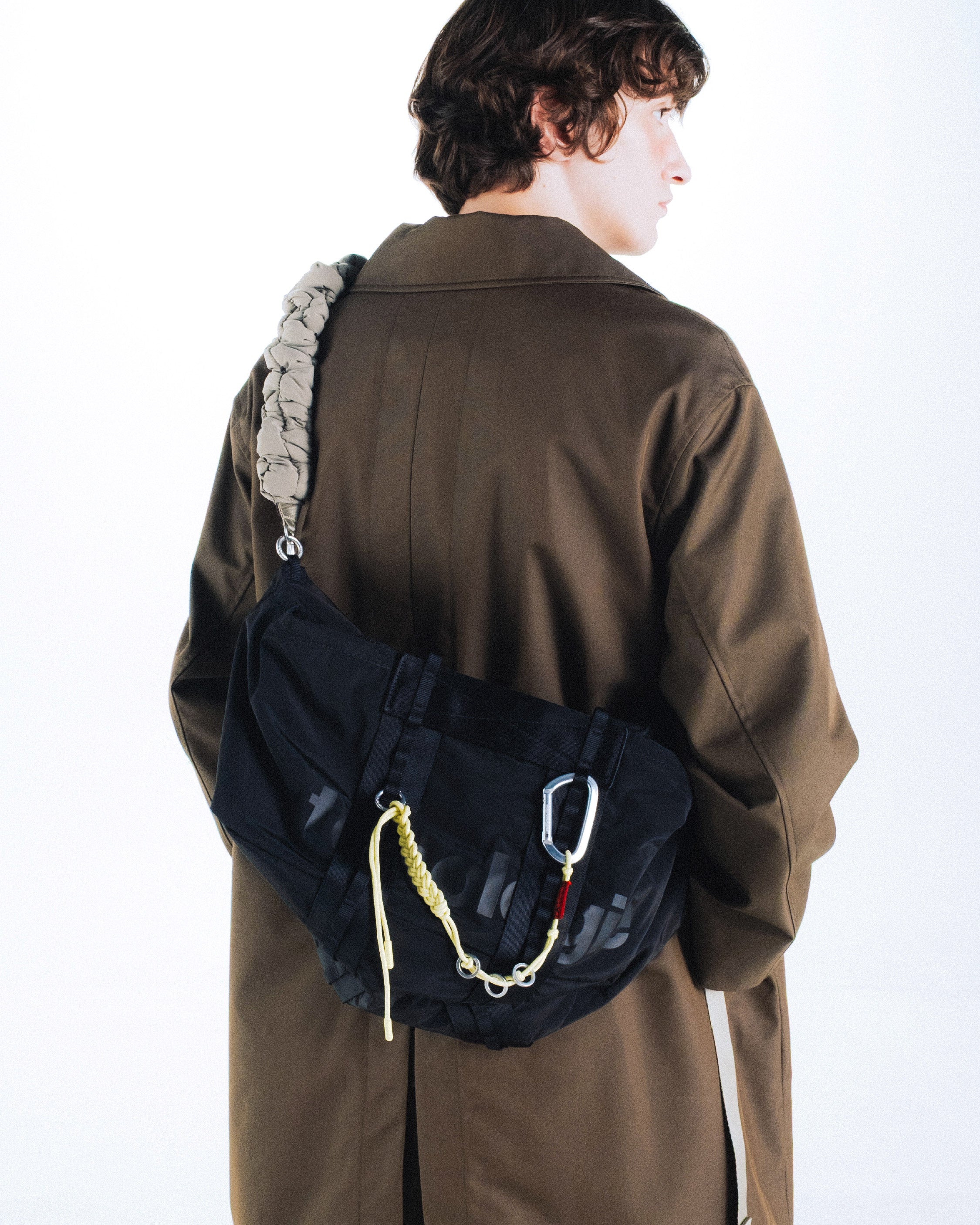 서밋 더플백 미디엄 Summit Duffle Medium
