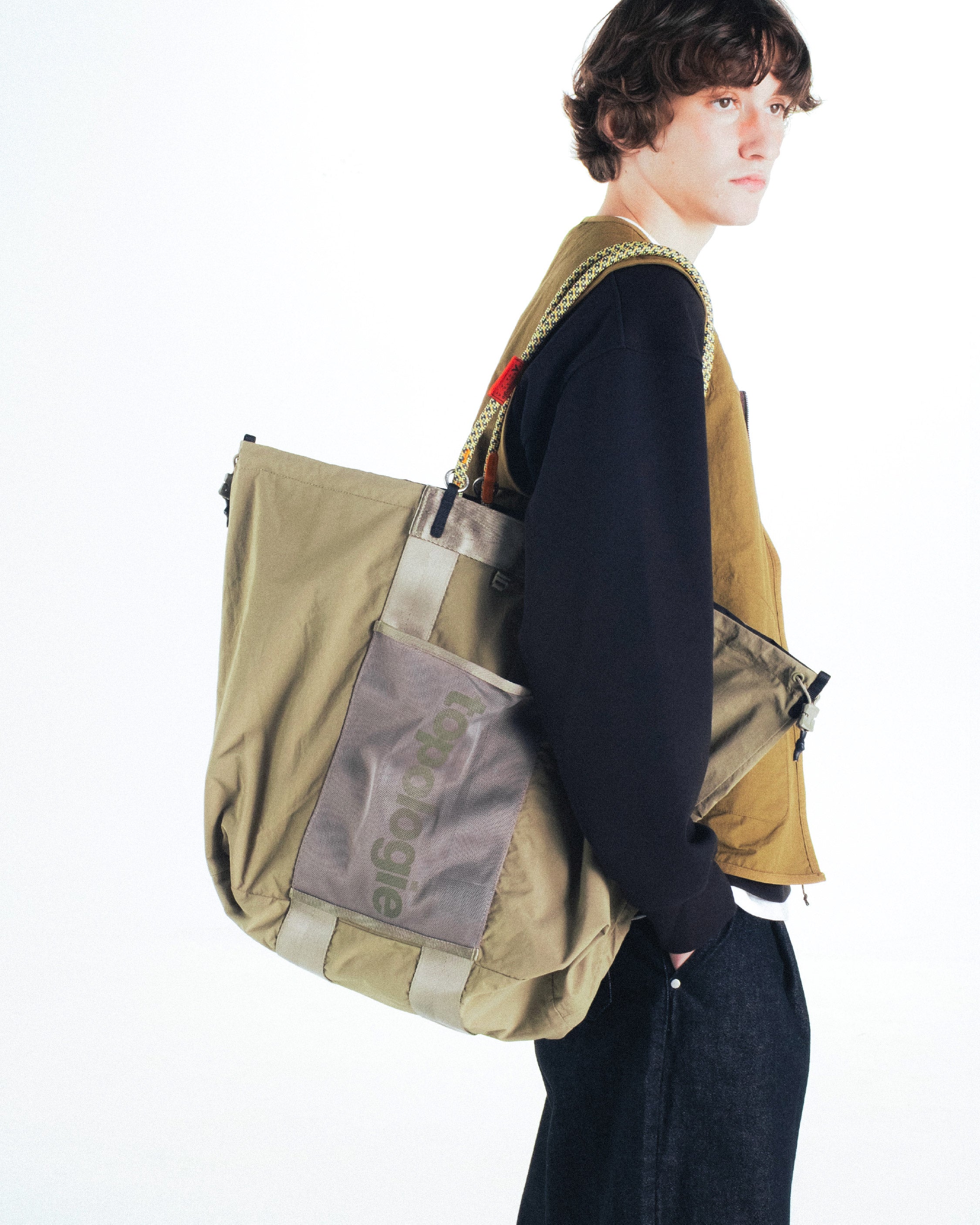 서밋 토트백 라지 Summit Tote Large