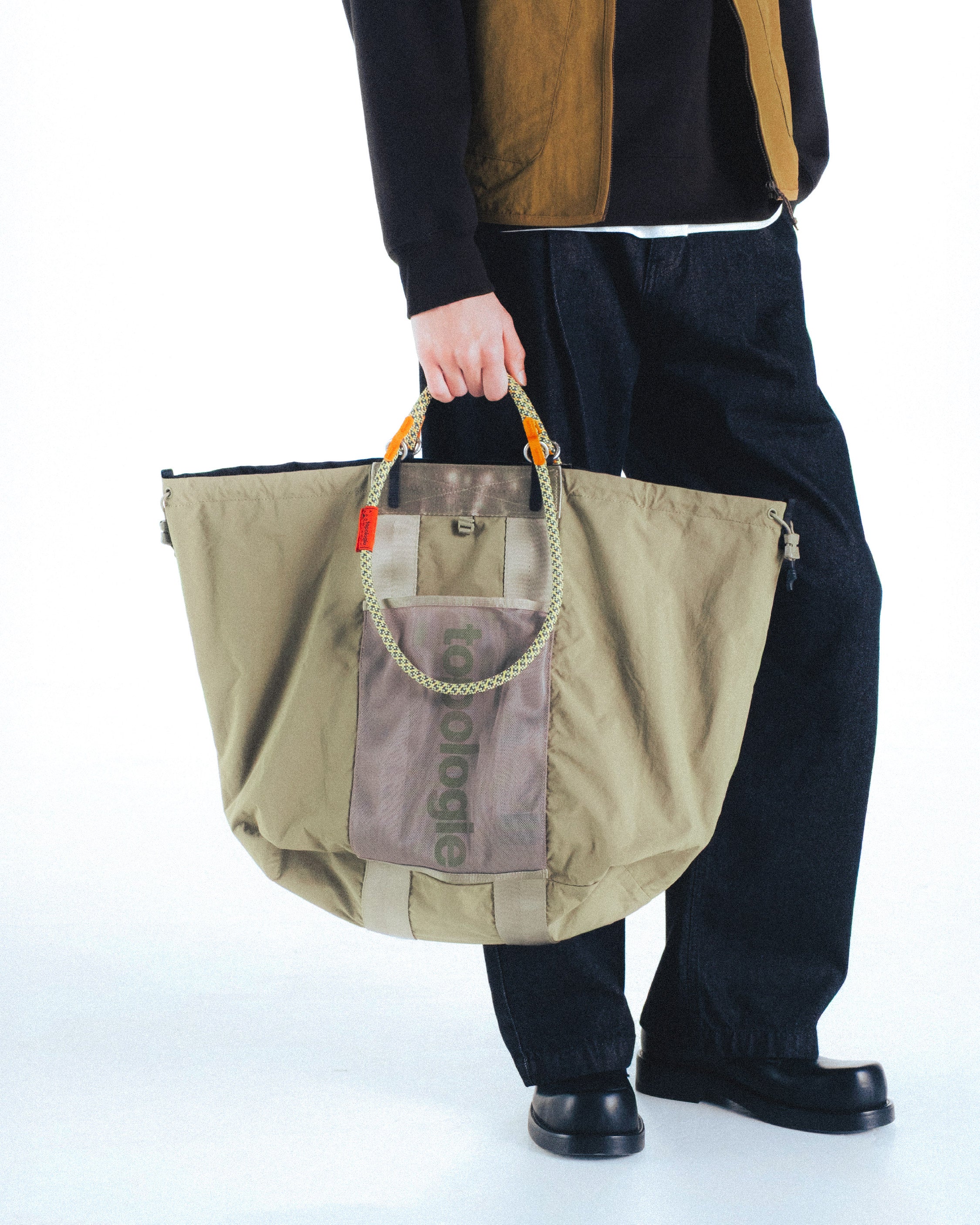 서밋 토트백 라지 Summit Tote Large