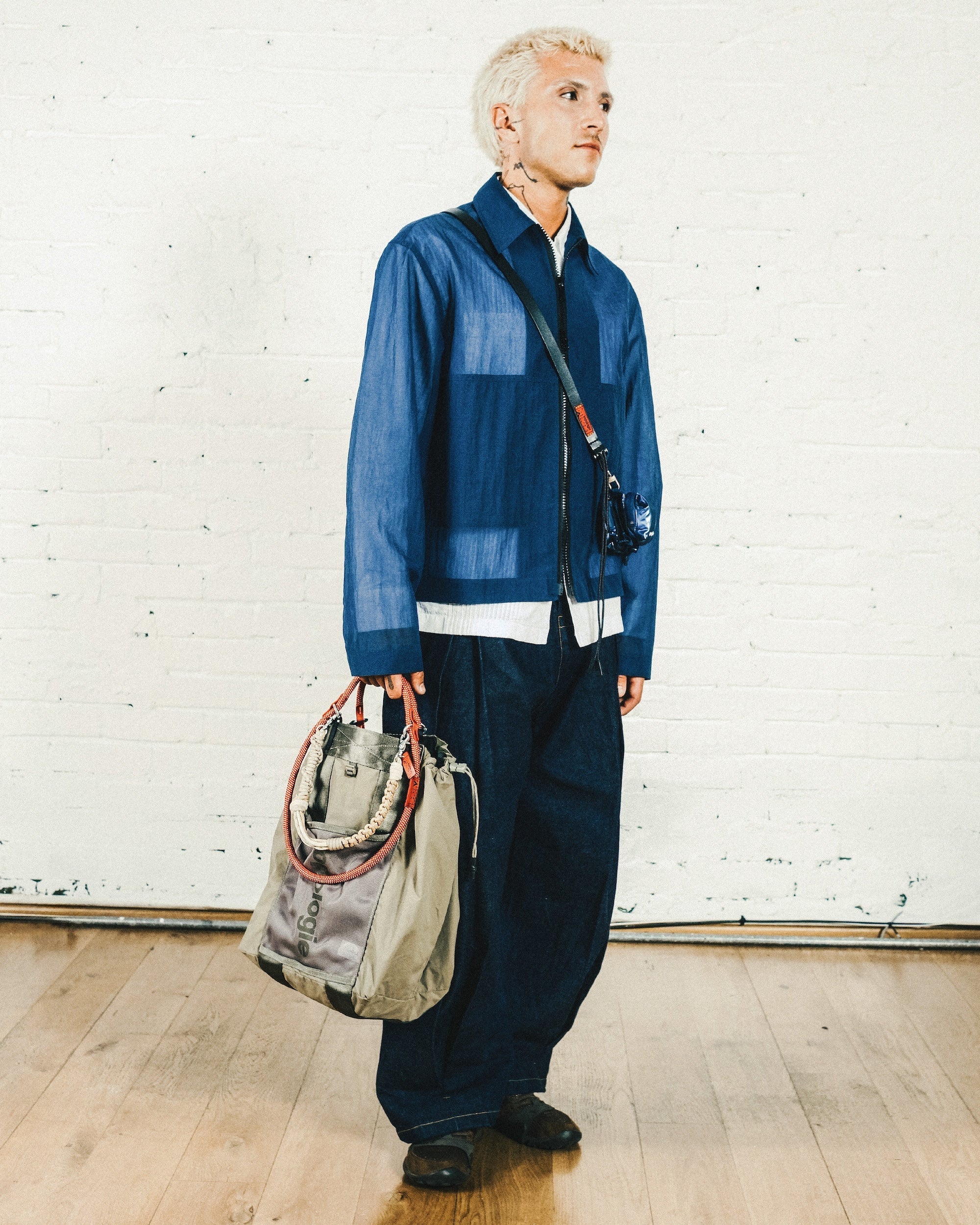 서밋 토트백 미디엄 Summit Tote Medium