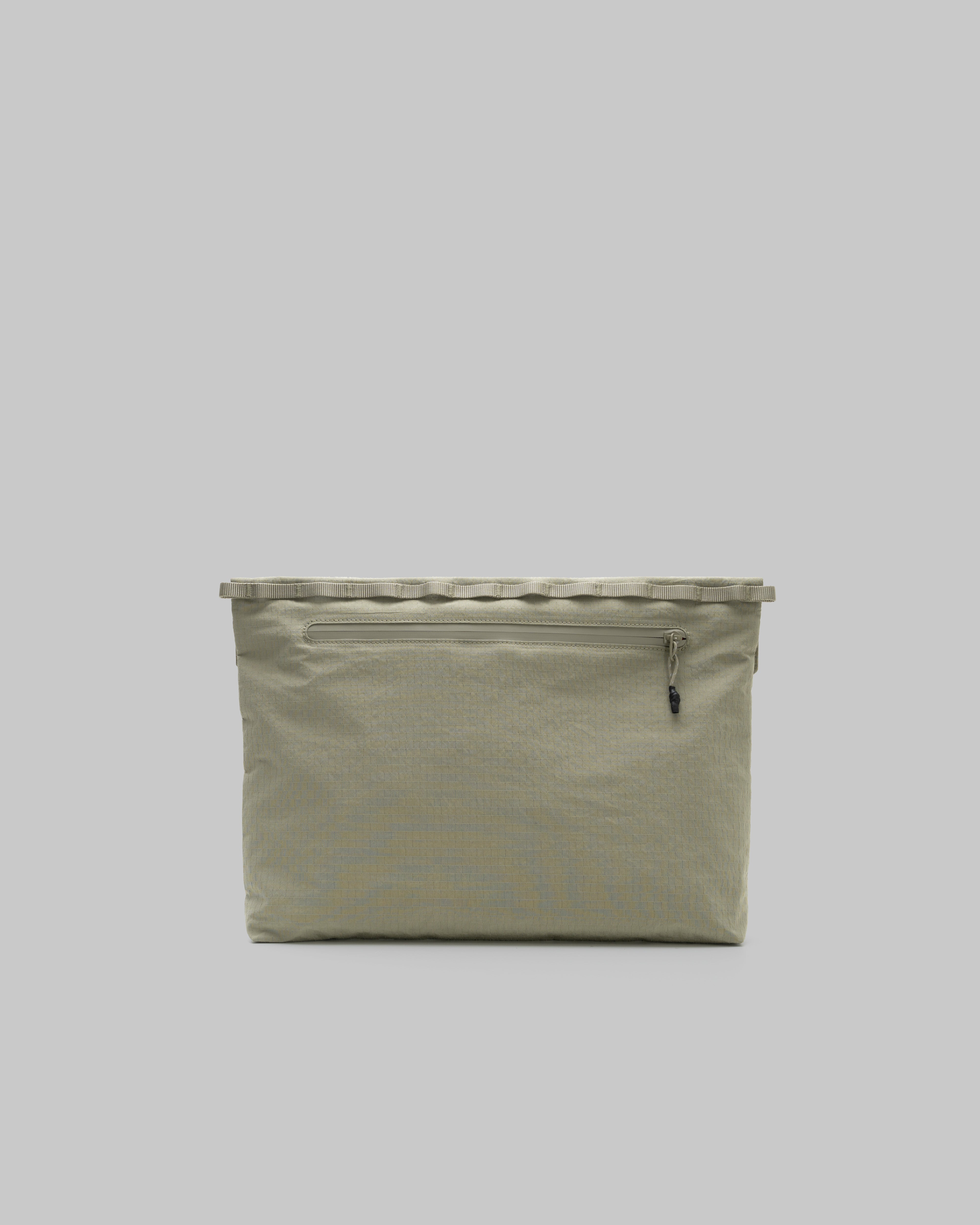 유틸리티 뮤제트 메신저백 Utility Musette Messenger