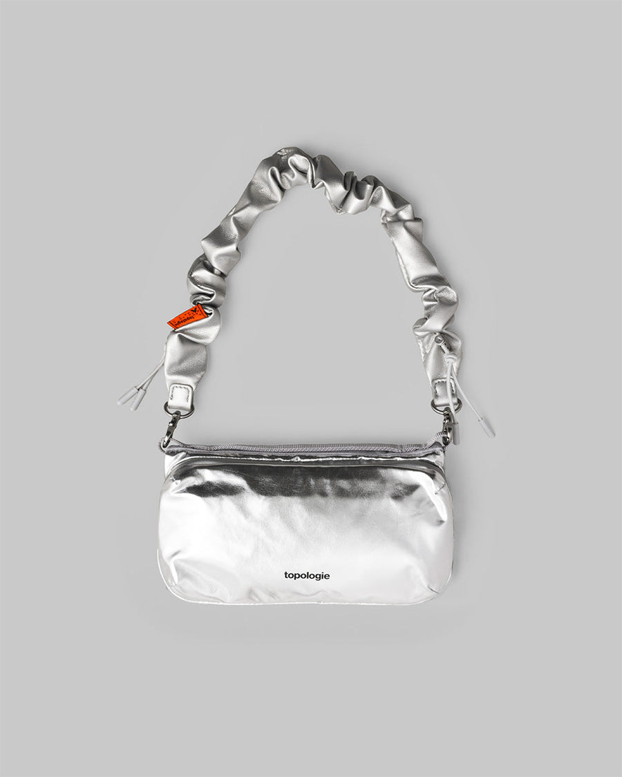 보틀 사코슈백 Bottle Sacoche / Chrome / 번지 손목 스트랩 Bungee Wrist Strap / Chrome (Synthetic Leather)