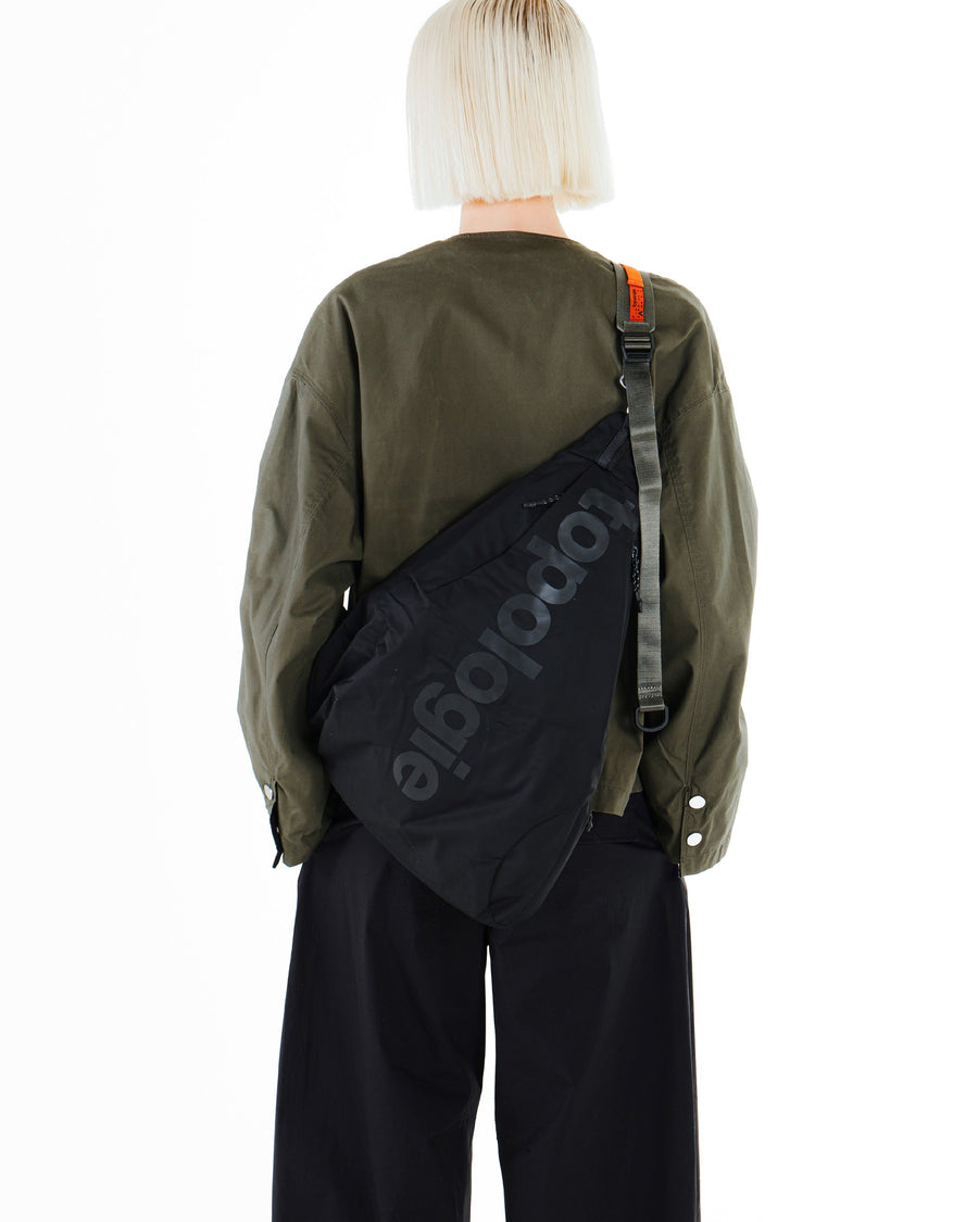 슬링 메신저백 라지 Sling Messenger Large / Black / 유틸리티 슬링 와이드 Utility Sling Wide / Woods